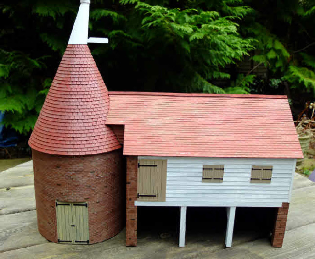 Buildings Kit for Garden Railway
